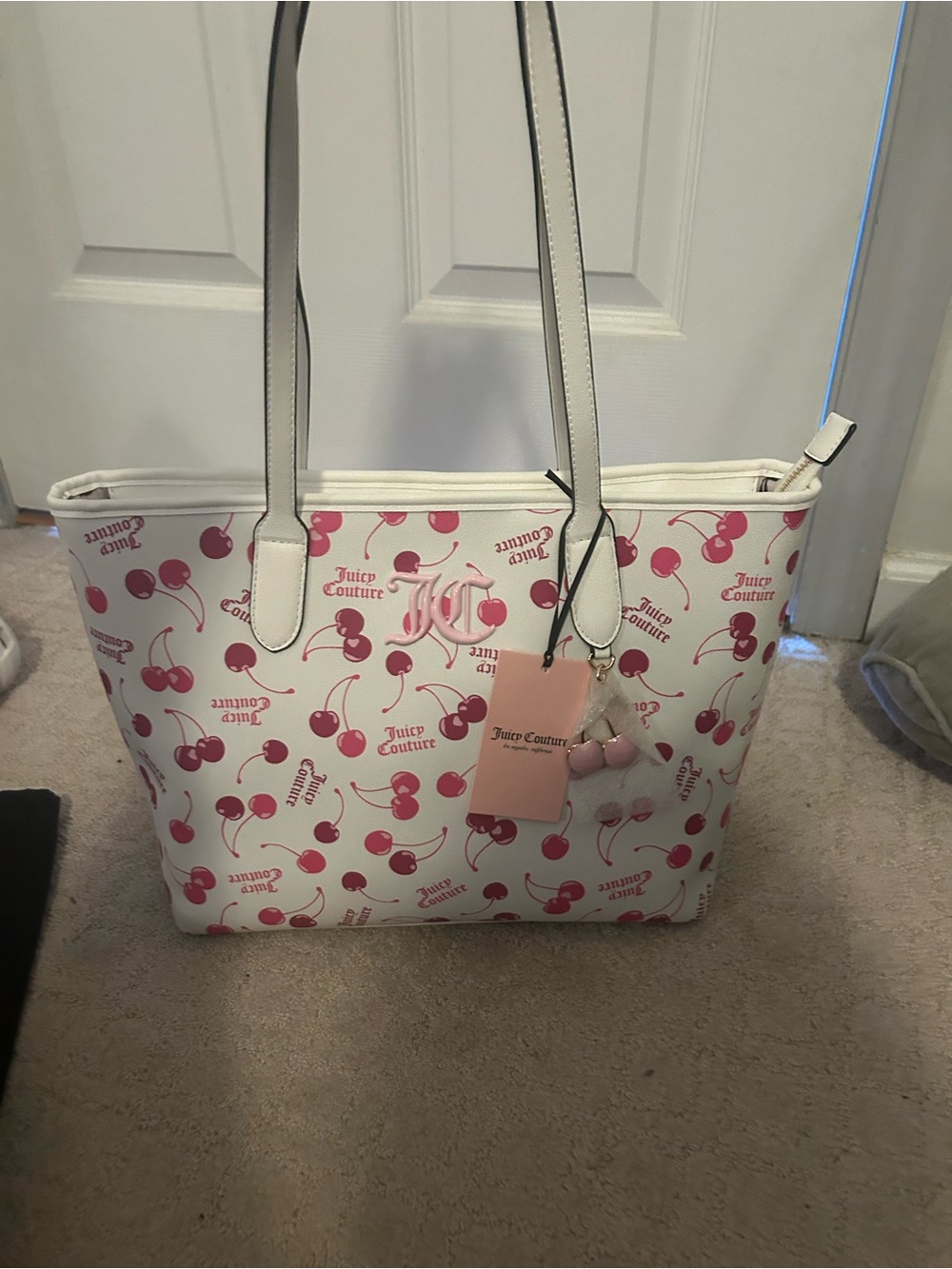 NWT white JUICY COUTURE tote bag with cherry 🍒 print. - Picture 10 of 16